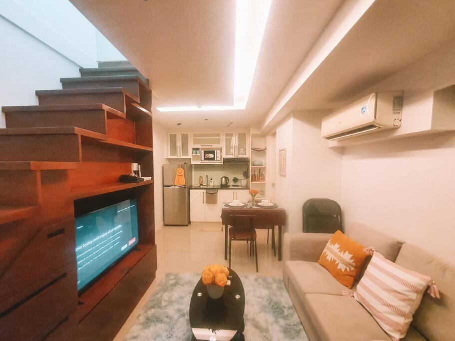 Bgc Taguig Cozy 2 Bedroom Loft, With Stunning Bgc Skyline View! มะนิลา ภายนอก รูปภาพ