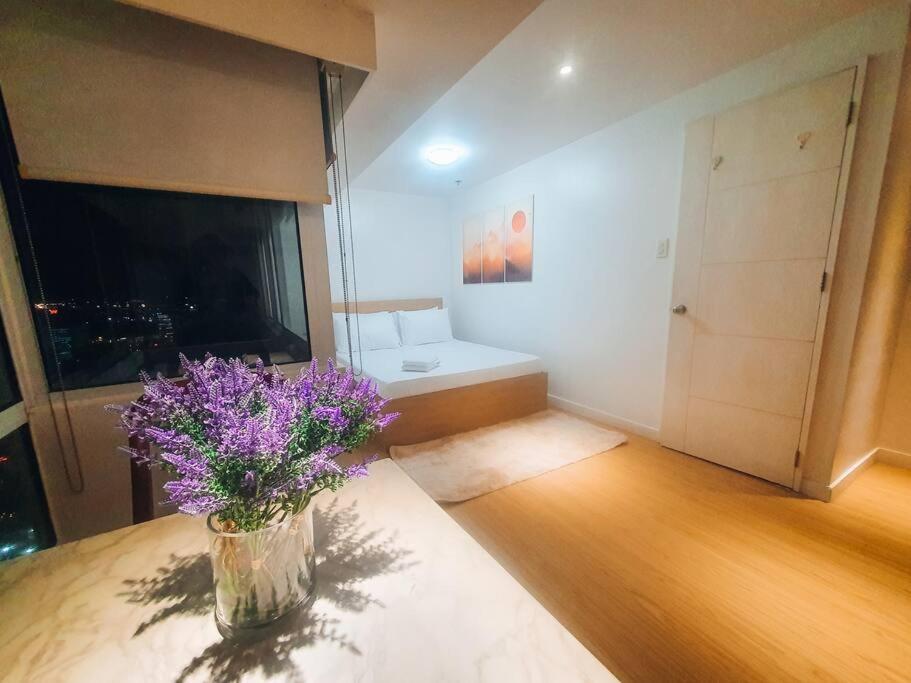 Bgc Taguig Cozy 2 Bedroom Loft, With Stunning Bgc Skyline View! มะนิลา ภายนอก รูปภาพ
