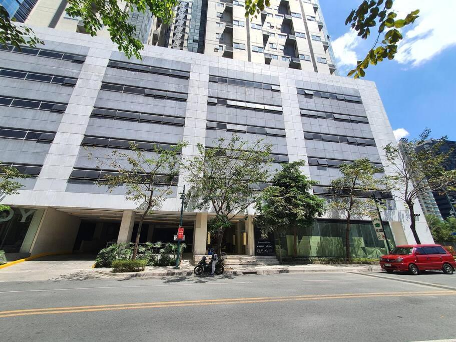 Bgc Taguig Cozy 2 Bedroom Loft, With Stunning Bgc Skyline View! มะนิลา ภายนอก รูปภาพ